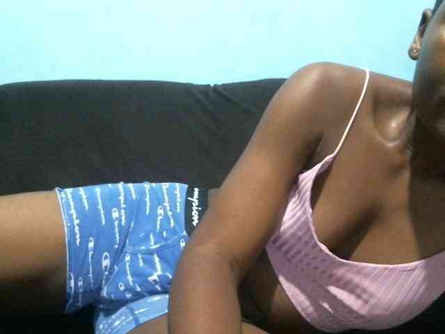 rakisha1 webcam