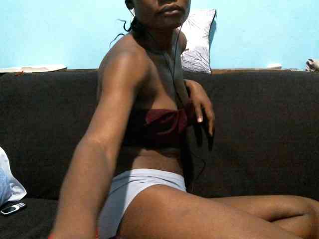 rakisha1 webcam