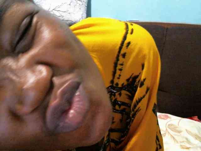 rakisha1 webcam