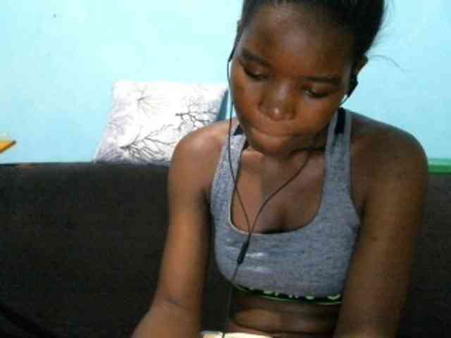 rakisha1 webcam