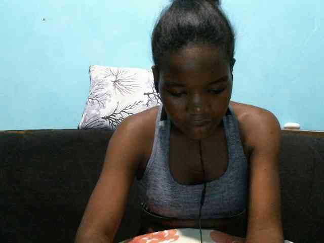 rakisha1 webcam