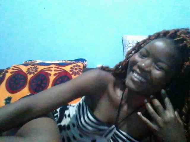 rakisha1 webcam