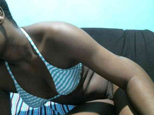 rakisha1 webcam