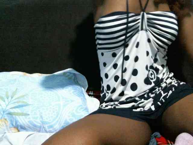 rakisha1 webcam