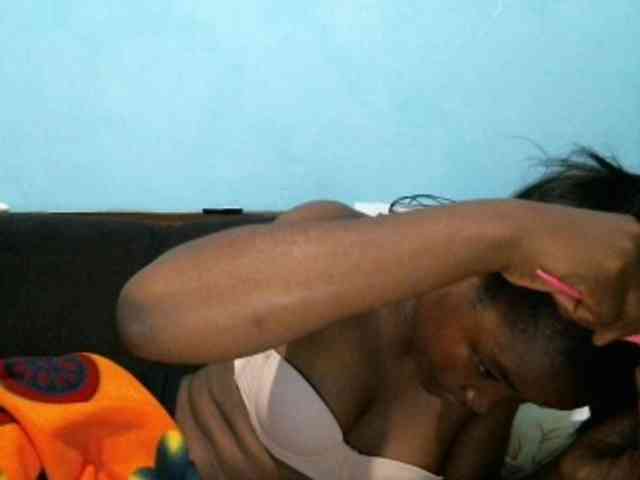 rakisha1 webcam