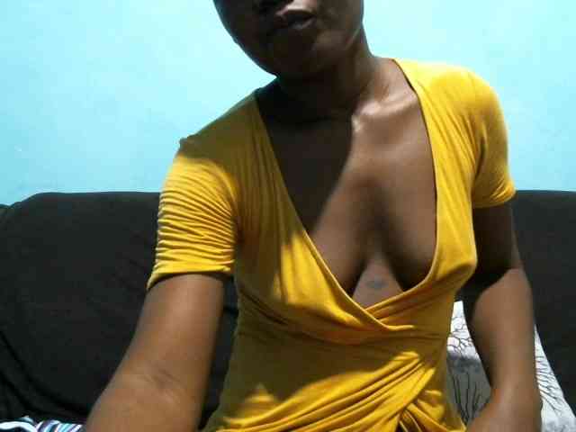 rakisha1 webcam