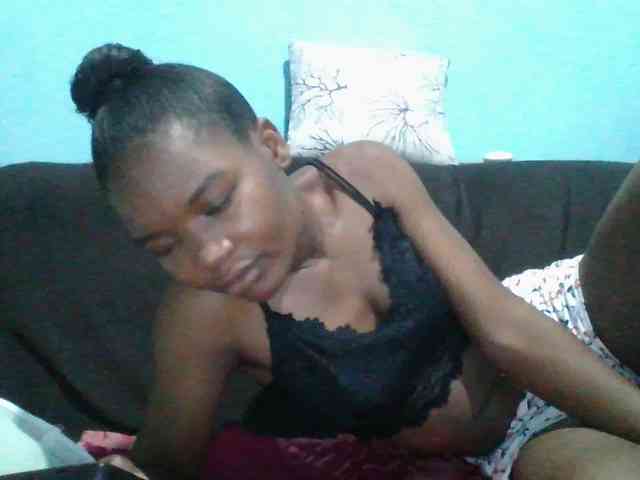 rakisha1 webcam