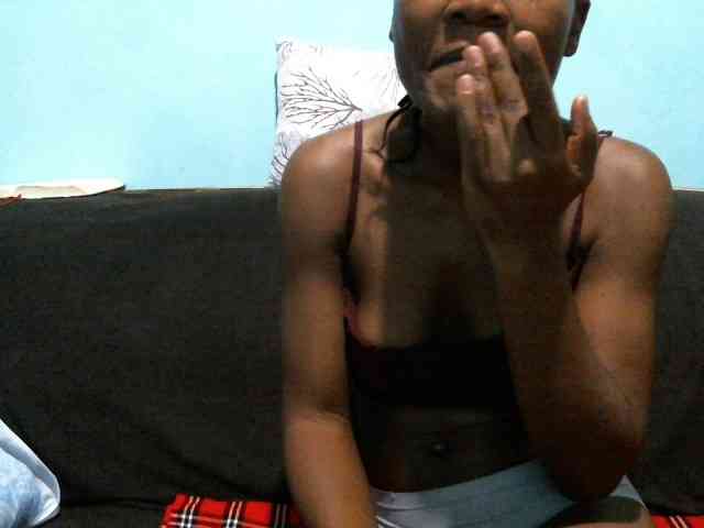 rakisha1 webcam