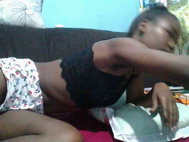 rakisha1 webcam