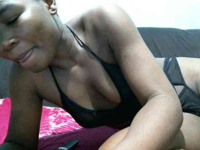 rakisha1 webcam
