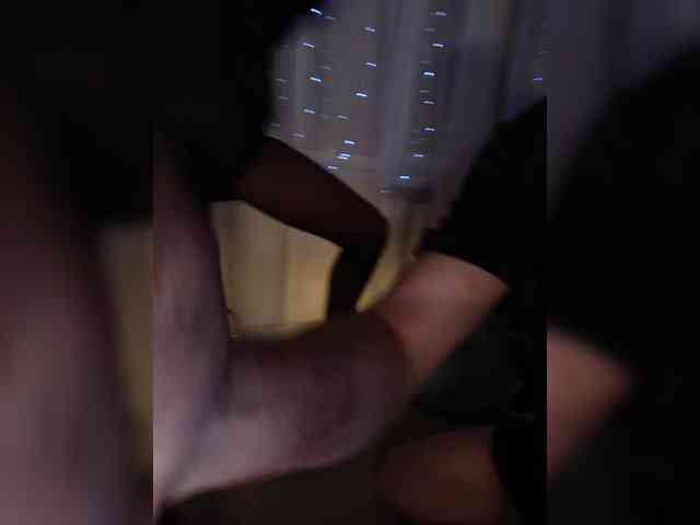 BumbleCrazzzy webcam