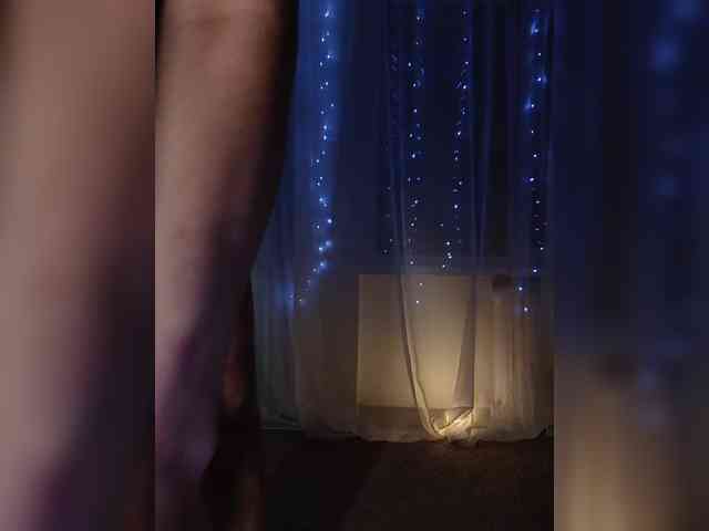 BumbleCrazzzy webcam