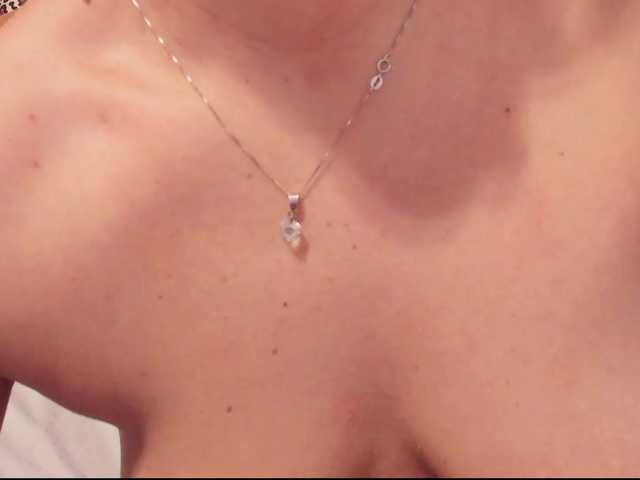 PreciousAilly's BongaCams show and profile