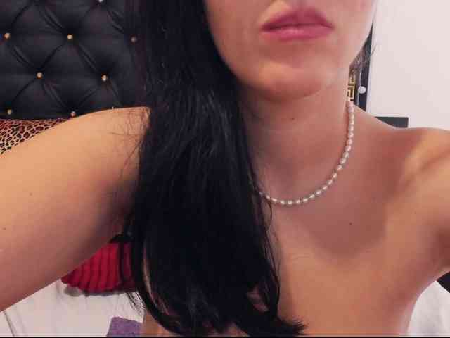 PreciousAilly webcam