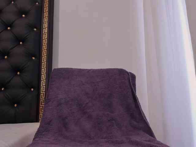 PreciousAilly webcam