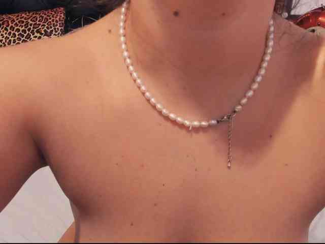 PreciousAilly webcam