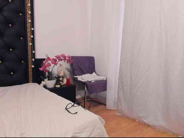 PreciousAilly webcam