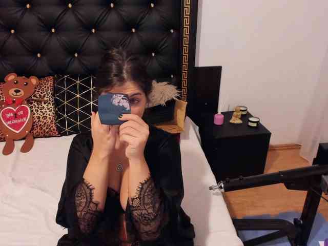PreciousAilly webcam
