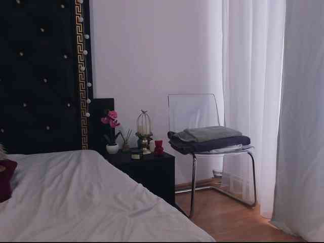 PreciousAilly webcam