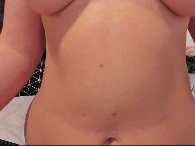 PreciousAilly webcam