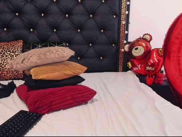 PreciousAilly webcam