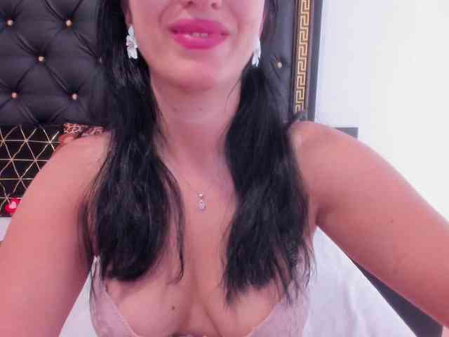 PreciousAilly webcam