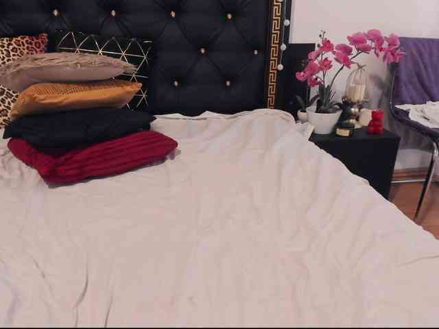 PreciousAilly webcam