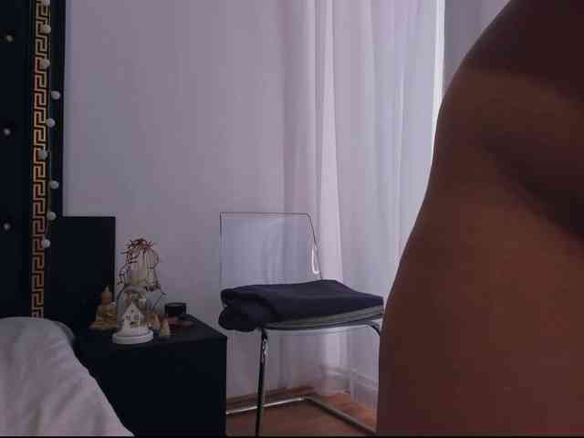 PreciousAilly webcam