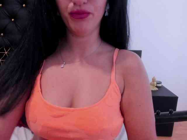 PreciousAilly webcam