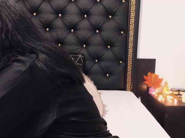 PreciousAilly webcam