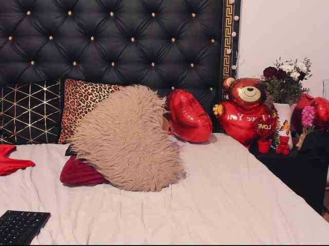 PreciousAilly webcam