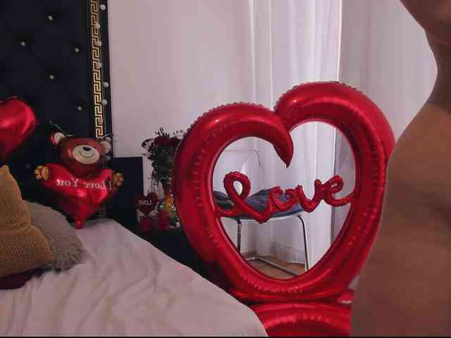 PreciousAilly webcam