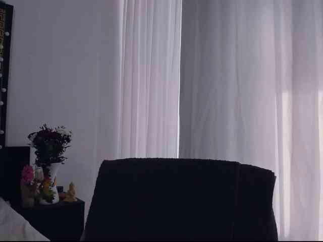 PreciousAilly webcam