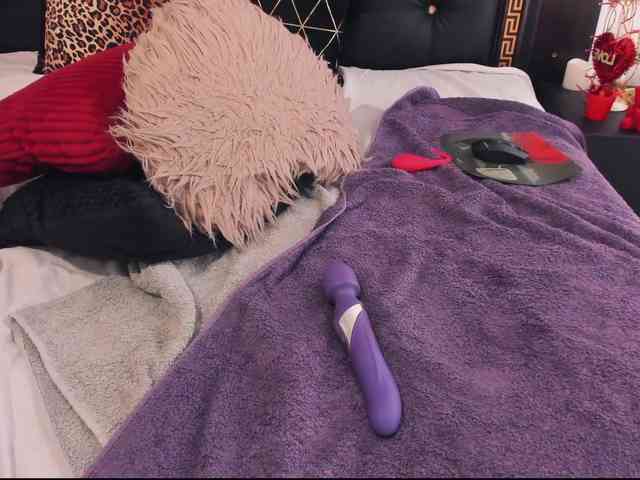 PreciousAilly webcam