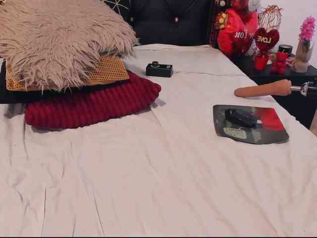 PreciousAilly webcam