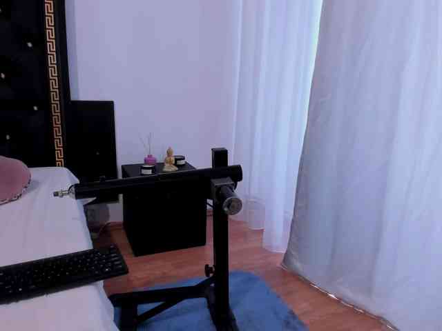 PreciousAilly webcam