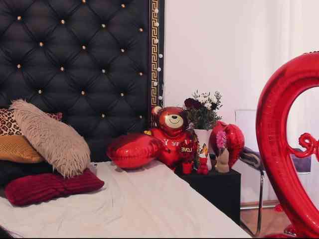 PreciousAilly webcam