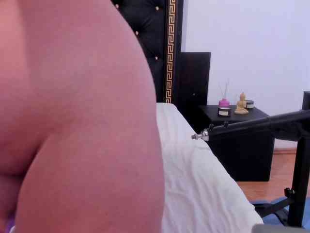 PreciousAilly webcam