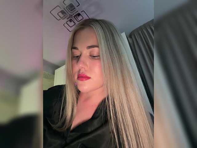 KateMid's BongaCams show and profile