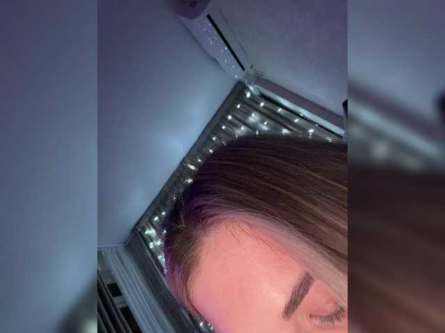 KateMid's BongaCams show and profile