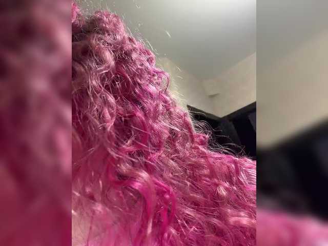 KateMid's BongaCams show and profile