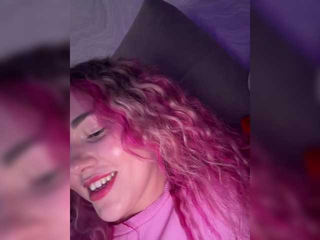 KateMid's BongaCams show and profile