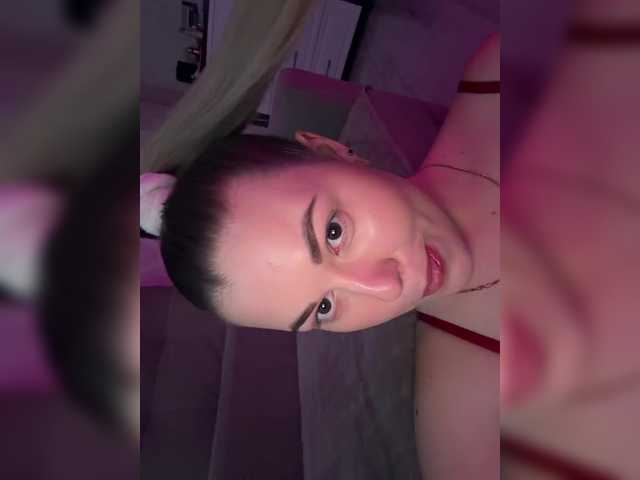 KateMid's BongaCams show and profile