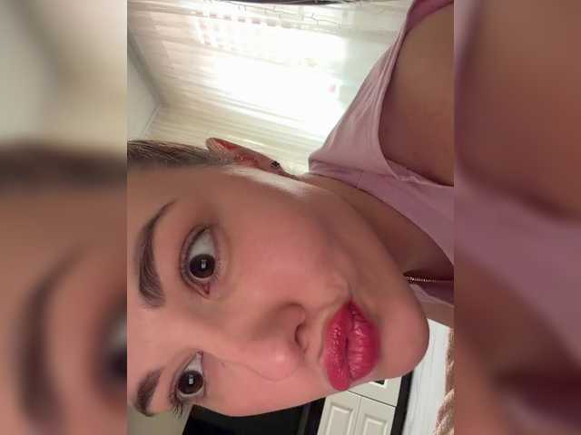 KateMid's BongaCams show and profile