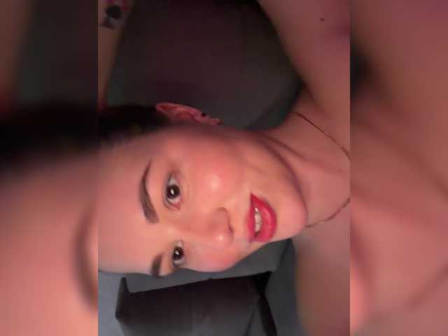 KateMid's BongaCams show and profile