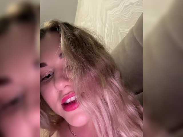 Try 21 years old KateMid from BongaCams KateMid from BongaCams