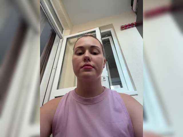 KateMid's BongaCams show and profile