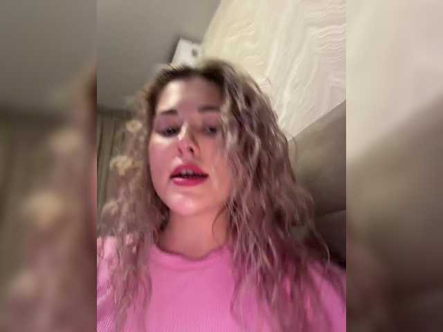 KateMid's BongaCams show and profile