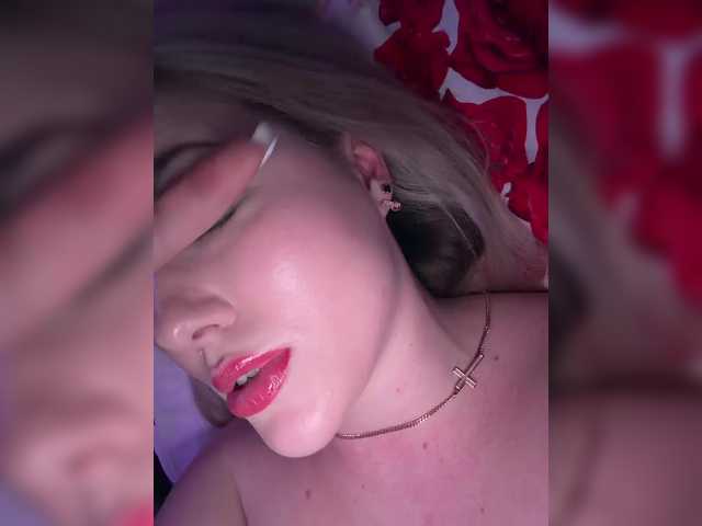 KateMid's BongaCams show and profile