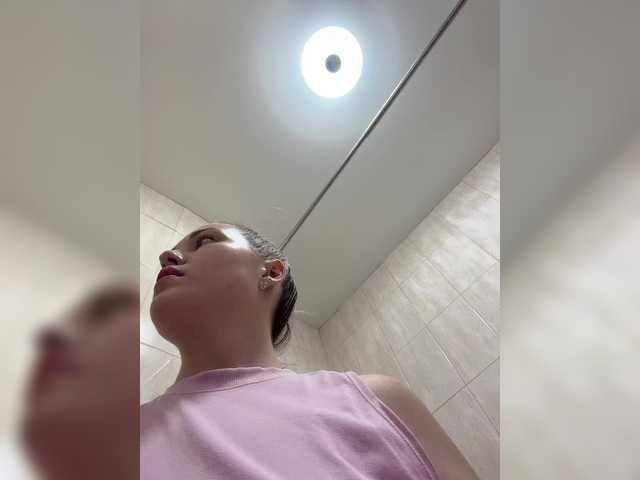 KateMid's BongaCams show and profile